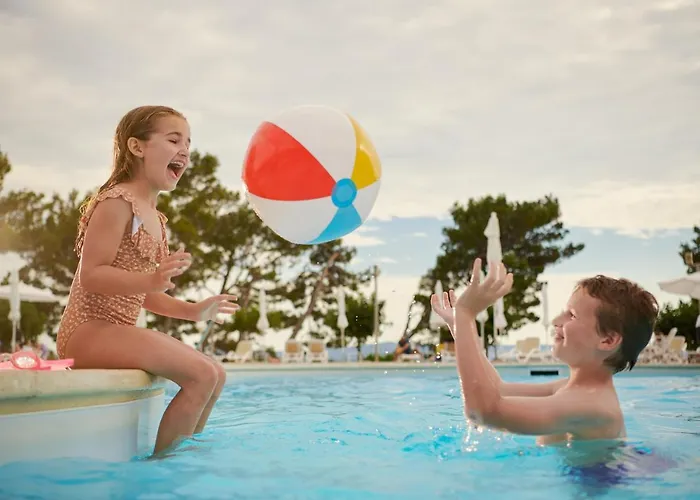 Bluesun Neptun Szálloda 3*