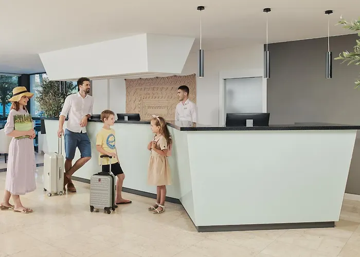 Bluesun Neptun Szálloda 3*